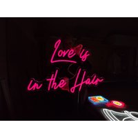 Liebe Ist Im Haar Neonschild, Led Neon, Benutzerdefinierte Schönheitssalon Schilder von NeonManiaUSA