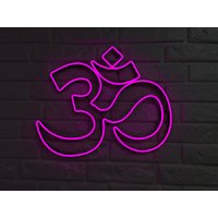 Om Symbol Neon Aum Wandtattoos Yoga Meditation Namaste Zeichen Buddha Wanddekor Dekoration Home Art Wandkunst Neon Custom Schreibtischleuchte von NeonOnShop