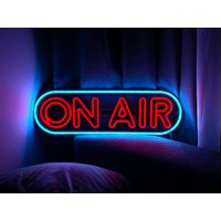 On Air Neon Schild, Auf Luftschild Kunst, Lichtschild Led Logo Luft, Wanddekoration Custom Schild Party Raum Dekoration Geschenk Schlafzimmer, Luft von NeonOnShop