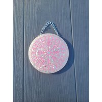 Kleines Pendelbrett Zum Aufhängen. Von Hand Gegossenes Glitzerndes Harz. Weissagung. Hexe. Heidnisch. Wicca. in Der Nähe Von Altar Hängen von NerdyGhoulCreations