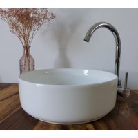 Kleines Keramik Aufatzwaschbecken Weiß Gerader Rand Rund 36cm Waschtisch Aufsatz Waschbecken Kleines Keramik Aufatzwaschbecken Weiß Gerader Rand Rund 36cm Waschtisch Aufsatz Waschbecken von NeroVintageDesign