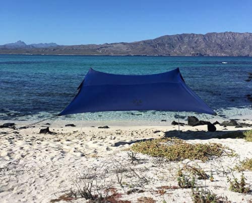 Neso Strandzelt mit Sandanker, tragbares Sonnendach - 2,1m x 2,1m – Patentierte mit verstärkten Ecken zur Stabilisierung (Marine) von Neso