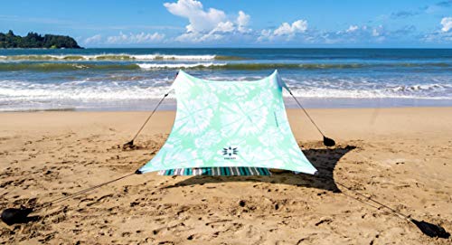 Neso Strandzelt mit Sandanker, tragbares Sonnendach - 2,1m x 2,1m – Patentierte mit verstärkten Ecken zur Stabilisierung (Mint Tie Dye) von Neso