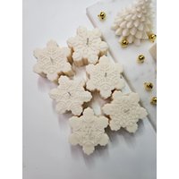 Kerze Schneeflocke Kerze Schneeflocke von NessasAtelier