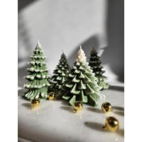 Tannenbaumkerze Schneebedeckt | Christbaum Weihnachtsbaum Tanne Kerze Tannenbaumkerze Schneebedeckt | Christbaum Weihnachtsbaum Tanne Kerze von NessasAtelier
