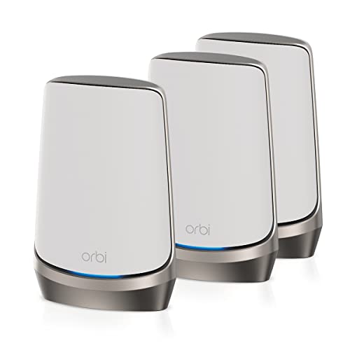 NETGEAR Orbi WiFi 6E Mesh Quad-Band WLAN System (RBKE963) | WiFi 6E Router mit 2 Satelliten | Abdeckung bis zu 600 m² und 200 Geräte mit 10,8 GBit/s (AXE11000) | einfache App Installation von Netgear