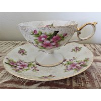 Vintage Saji-Japan ~ Sweet Violet Floral-Teetasse Und Untertasse Set von Netty805