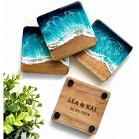 Elegantes Set Ozean-Inspiriertes Untersetzer - Handgefertigt Aus Mangoholz & Epoxidharz Ideal Als Geschenk Für Strandliebhaber Resin von NeuHausDE