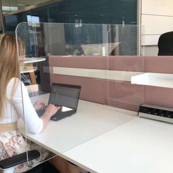 Neudoerfler Distanz Screen Plexiglas - Schreibtisch Trennwand - Spuck & Niess... von Neudoerfler