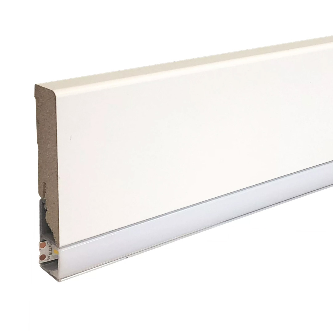 Beliebte Licht Sockelleisten weiß foliert (16 x 85 x 2400 mm) von Neuhofer
