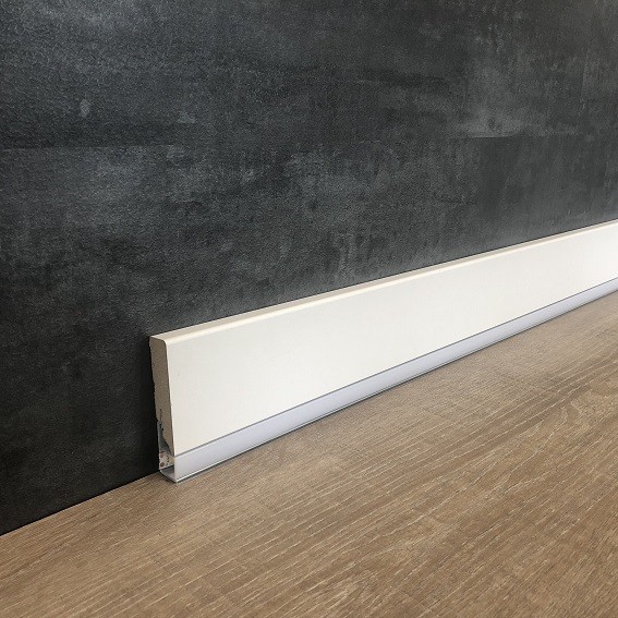 Neuhofer Licht Sockelleiste "Canelli" MDF 16 x 85 x 2400 mm Weiß LED Fußleiste Neuhofer Licht Sockelleiste "Canelli" MDF 16 x 85 x 2400 mm Weiß LED Fußleiste von Neuhofer