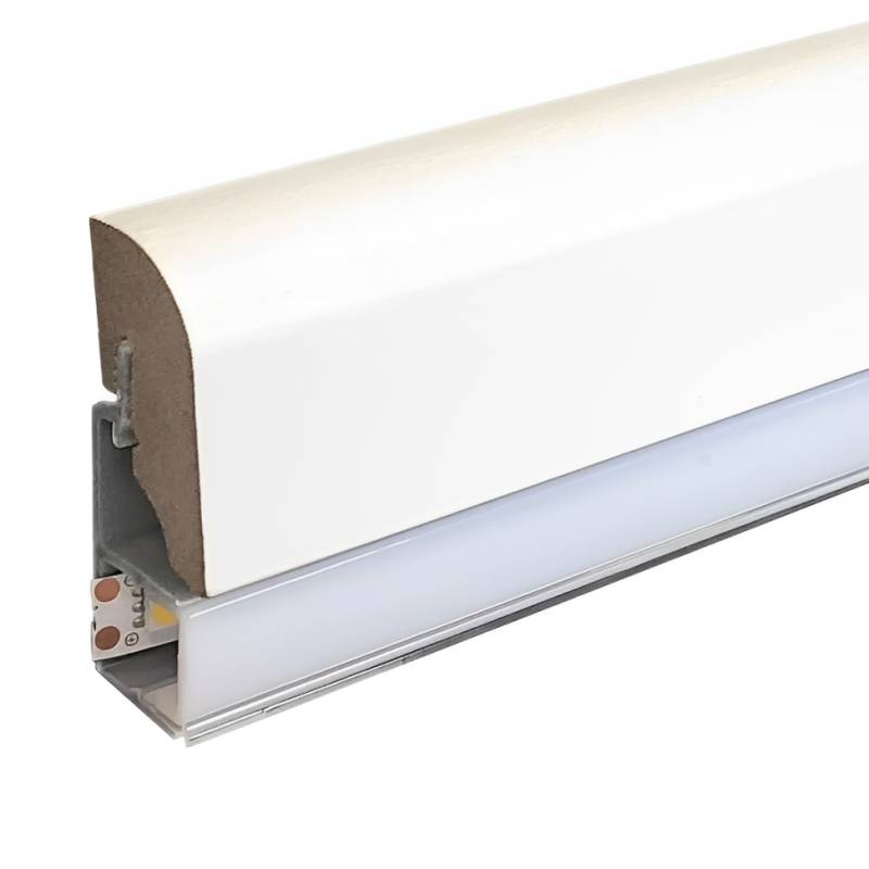 Stilechte Licht Sockelleisten MDF lackiert weiß (20 x 55 x 2400 mm) von Neuhofer