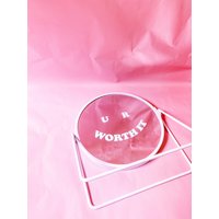 U R Worth It Spiegelaufkleber, Weißer, Roter Und Rosa Aufkleber, Affirmation, Positives Zitat, Perfektes Geschenk, Vinyl von NeveleOfficial
