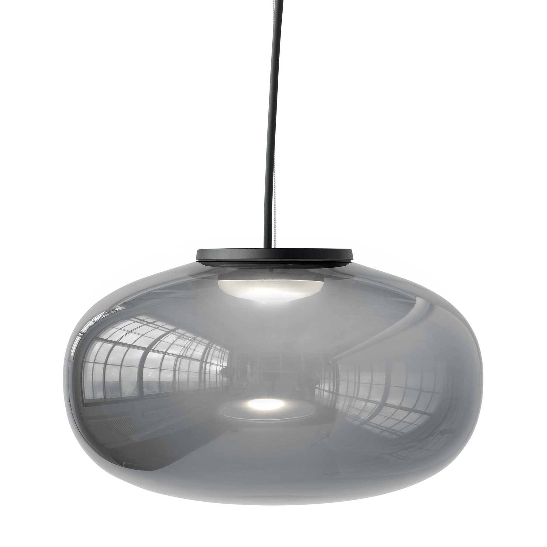 New Works - Karl-Johan LED Pendelleuchte Ø40cm - rauch/H 24cm / Ø 40cm/2700K/530lm von New Works