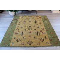 Kinderzimmer Teppich, Vintage Grüner Gabbe Ethno Boho Grün Gelber Teppich von NewDawnStore