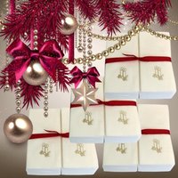 Nature's Linen Einweg-Gästehandtücher Mit Einer Schleife Umwickelt - Weihnachts-/Feiertagskollektion Kerzenprägung von NewHopeSoap