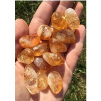 Citrin Trommelstein | Behandelter Citrin - Trommelbehandelter Kristall Mehrere Größen Erhältlich Schöne Orange Farbe Citrin Trommelstein | Behandelter Citrin - Trommelbehandelter Kristall Mehrere Größen Erhältlich Schöne Orange Farbe von NewMoonBeginnings