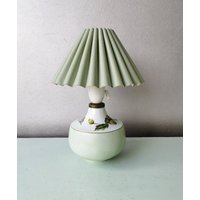 Vintage Deutsche Keramik Tischleuchte Mit Stoff Plissee, 70Er Jahre Vintage Deutsche Keramik Tischleuchte Mit Stoff Plissee, 70Er Jahre von NewTimesFinds