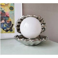 Vintage Keramik Silber Tisch Lampe Schale/Auster Mit Perle, 90Er Jahre von NewTimesFinds