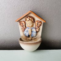 Vintage Keramik Weihwasserschale Mit Engel, Hummel, 1930Er Jahre Vintage Keramik Weihwasserschale Mit Engel, Hummel, 1930Er Jahre von NewTimesFinds