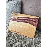 Schneidebrett Servierbrett Eiche Und Epoxidharz Massivholz Eichenholz von NewWoodwork