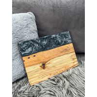 Schneidebrett Servierbrett Olivenholz Und Epoxidharz Olive Epoxy von NewWoodwork