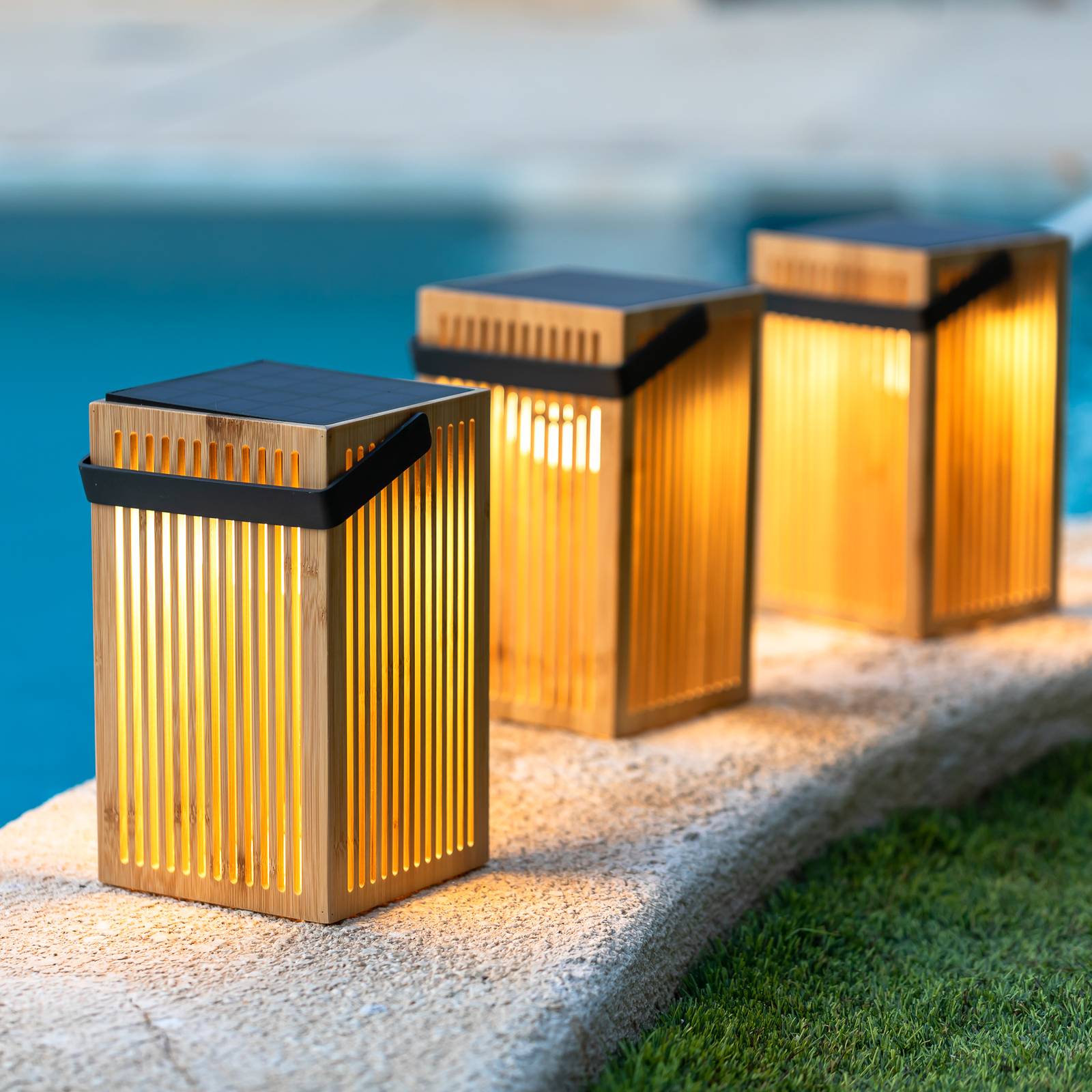 Newgarden Okinawa LED-Solar-Tischlampe aus Bambus von Newgarden