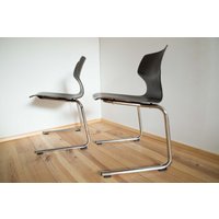 1 Von 6_Kusch+Co Vintage Stuhl_Flötotto Design_Designerstuhl_Federlehne_Minimalistisch_Freischwinger_Aufbereitet_6 Stück Verfügbar 1 Von 6_Kusch+Co Vintage Stuhl_Flötotto Design_Designerstuhl_Federlehne_Minimalistisch_Freischwinger_Aufbereitet_6 Stück Verfügbar von NiDAesclusivo