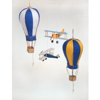 Flugzeug Und Heißluftballon Mobile Reise Als Kinderzimmer Dekoration von NiKiTinSouvenirs