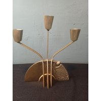 Massiver Design Kerzenständer Aus Messing. Handarbeit von NiceOffice