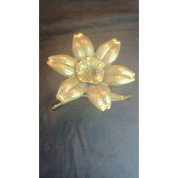 Massiver Messingkerzenständer in Form Einer Blume von NiceOffice