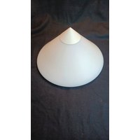 Memphis Styl Rzb Kegelförmige Wandlampe Deckenleuchte in Weißem Glas. Nos von NiceOffice