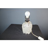 Tolle Kleine Glaslampe Für Den Tisch von NiceOffice