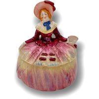 Sitzendorf German Powder Box Dresser Jar Halbe Puppe Dame Trinket Sitzendorf German Powder Box Dresser Jar Halbe Puppe Dame Trinket von NicerThanNewVintage