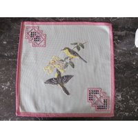 Quadrat Doily Bestickt in Hardanger Und Kreuzstich Quadrat Doily Bestickt in Hardanger Und Kreuzstich von NicodecoFR