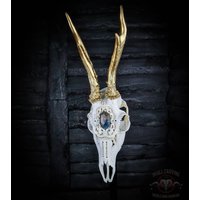 Hergestellt Auf Bestellung Echt Reh Schädel Ornamente Schnitzen Filigrane Buck Einzigartige Cabochon Selten Regenbogen Blau Rosa Violett Grün Gold von NicoleBartkowiak