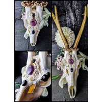 Made To Order Echte Reh Schädel Schnörkel Ornamente Schnitzerei Geschenk Freundin Mutter Filigran 3x Grün Echte Steine Onyx Amethyst von NicoleBartkowiak