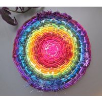 strukturierte Helle Scheibe Gewunden Jute Faser Wandbehang | Mit Einer Vielzahl Von Unterschiedlichen Garnen Hergestellt strukturierte Helle Scheibe Gewunden Jute Faser Wandbehang | Mit Einer Vielzahl Von Unterschiedlichen Garnen Hergestellt von NicoleHurtCreations