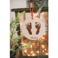 Baby Handabdruck, Fußabdruck Oder Pfotenabdruck Gravierte Holz Weihnachtsverzierung Andenken von NicoleLetters