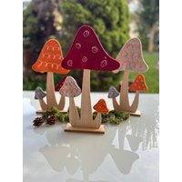 Pilze Dekoaufsteller Aus Filz, Liebevolle Handarbeit von NicolesKREATIVWERK1