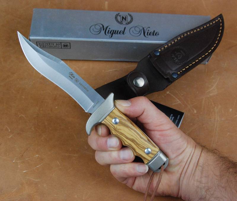 Bowie Messer, Olivenholz,braune Lederscheide Bowie Messer, Olivenholz,braune Lederscheide von Nieto