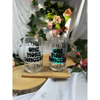 Concert Junkie Concerts Help Therapy Iced Coffee Glas von NightmaresAndSin