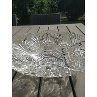 Jahrgang. Große Geformte Kristallschale. Blumen - Und Sternenmuster. Gewellte Kanten. Durchmesser 26 cm. Höhe. 10 Neu von Nikitashopdesign