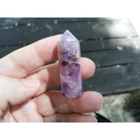 Amazez Amethyst Obelisk 47x17 Mm 103 Ct, Madagaskar von NiksterTreasureChest