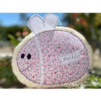 Tierkissen "Wilde Hummel" Rosa Grau Babykissen Mit Namen Kinderkissen Kuschelkissen Mädchen Blumen Geschenk Geburt Taufe Weich Geblümt Tierkissen "Wilde Hummel" Rosa Grau Babykissen Mit Namen Kinderkissen Kuschelkissen Mädchen Blumen Geschenk Geburt Taufe Weich Geblümt von NilsPlanet