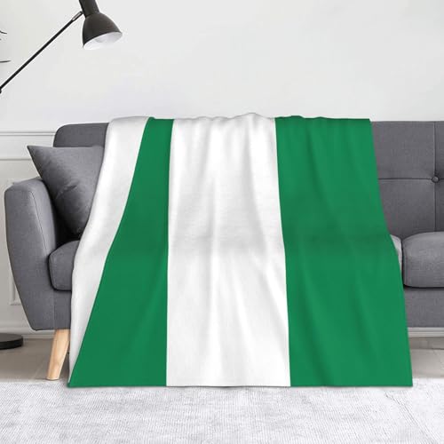 Ninainaid Bedruckte Decke mit Nigeria-Flagge, weich und leicht, plüschig und flauschig, luxuriös und bequem, Herbstdecke, Heimdekorationsgeschenk. von Ninainaid