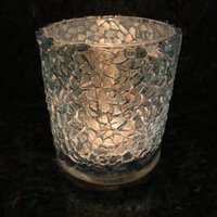 Hellblaues Feuerglas-Teelicht von NitorVitrumDesigns