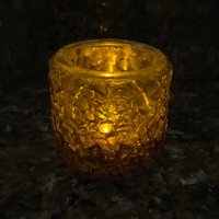 Hellbraunes Feuerglas-Teelicht von NitorVitrumDesigns