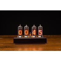 Nixie Tube Uhr In-14 Vintage Retro Tischuhr Geschenk Für Ihn von NixieClockTeam