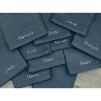 Personalisierte Bestickte Tischserviette Mit Gebundenem Typo-Anthrazitgrau von No17FR